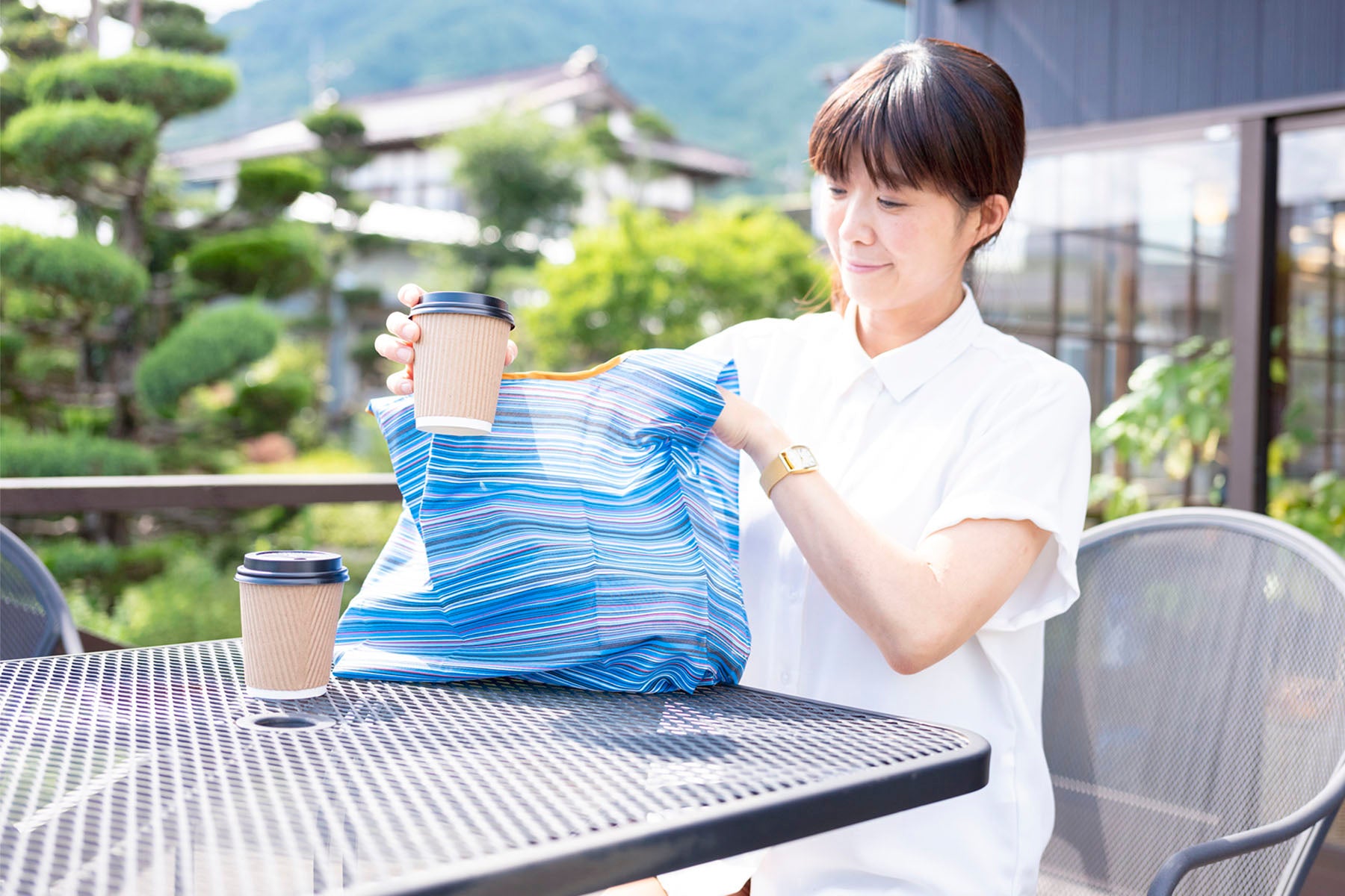 傘生地のサブバッグ