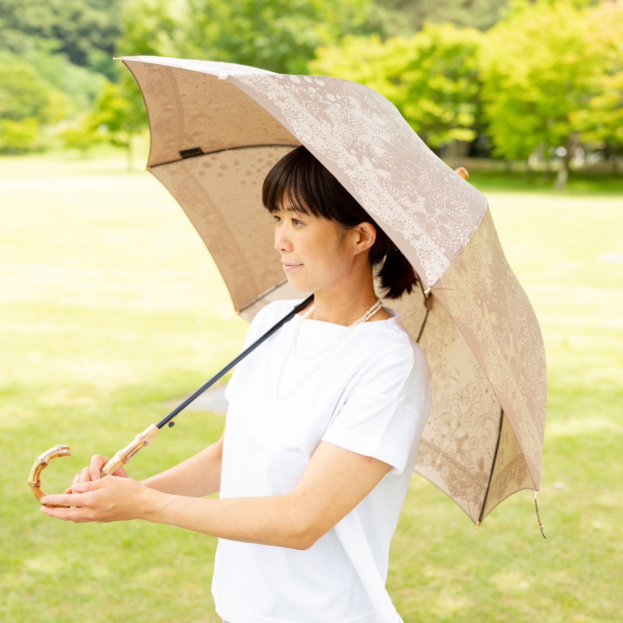 晴雨兼用　レディース　kirie　ドットフラワー　モカブラウン　長傘　サイズイメージ
